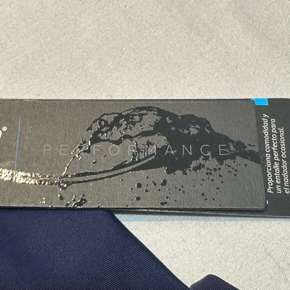 Speedo - NWT - PowerFlex Race Suit. Size 22 - Picture 4 of 7